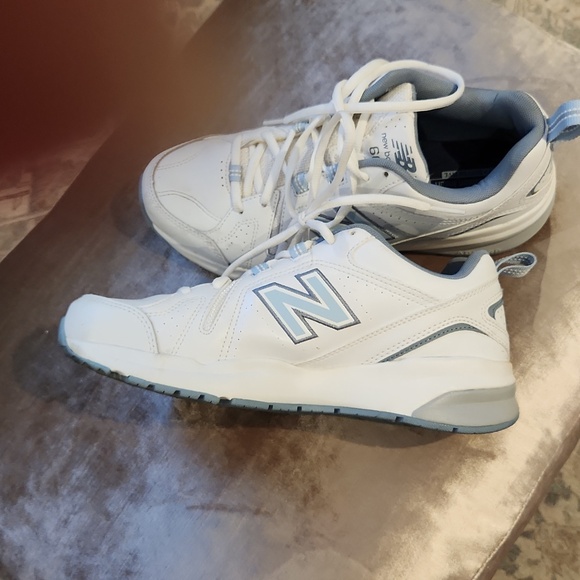 New balance like new sneakers 608 size 8.5 womens - Picture 5 of 8